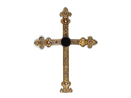 Feines Gotisches Ormolu Kreuz